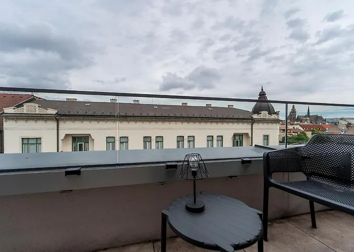 Timonova St Elisabeth Apartmán Košice